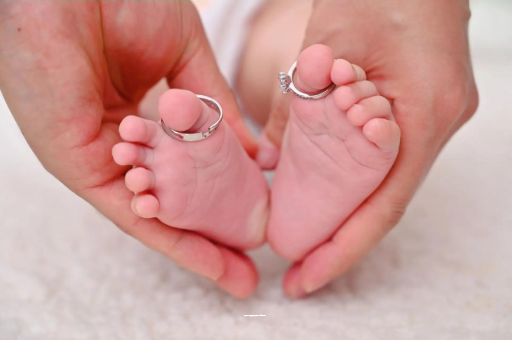 潜江孕妇六个月肚子多大